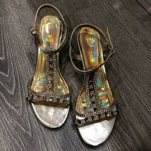 Gold dazzled heels